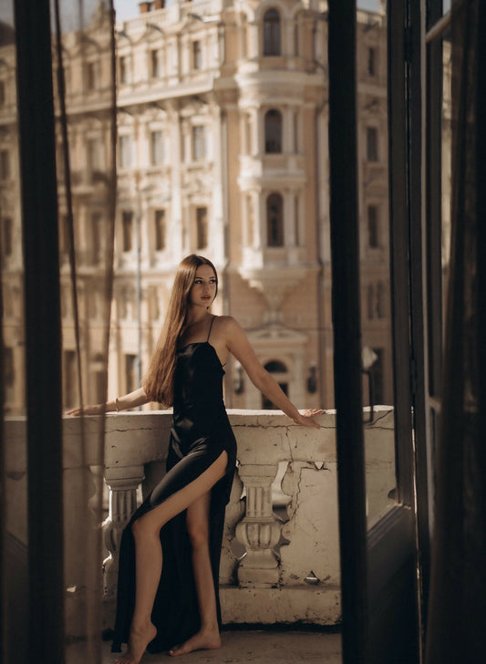 girl with long hair, brunette, dark-haired